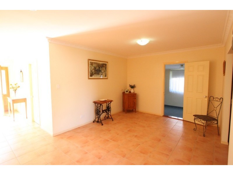 16 Moore Street, Victoria Point QLD 4165