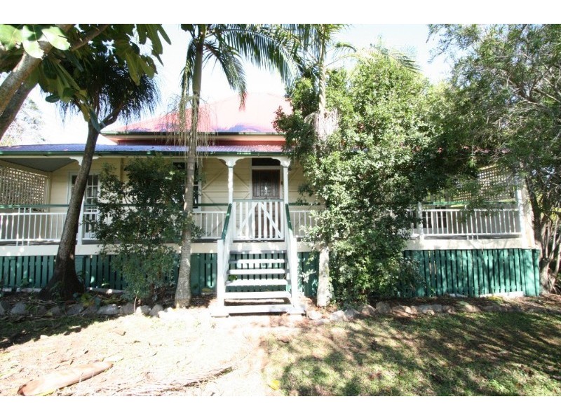 1 Collins Street, Redland Bay QLD 4165
