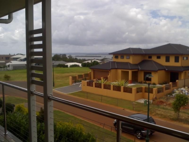 2/14 Irwin Road, Redland Bay QLD 4165