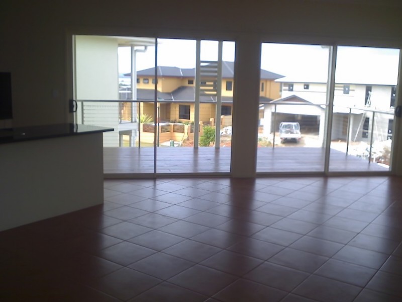 1/14 Irwin Place, Redland Bay QLD 4165