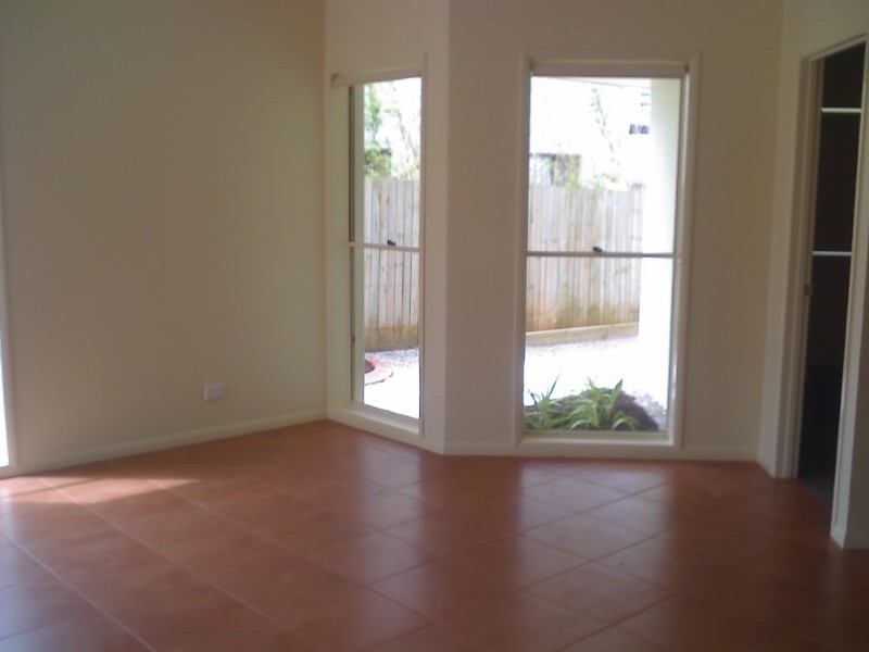 1/14 Irwin Place, Redland Bay QLD 4165