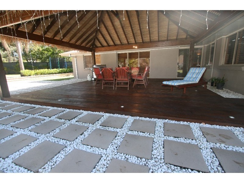 7 Carnoustie Court, Victoria Point QLD 4165