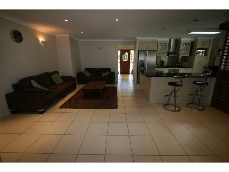 7 Carnoustie Court, Victoria Point QLD 4165