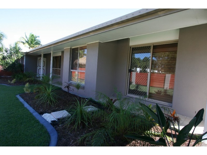 7 Carnoustie Court, Victoria Point QLD 4165