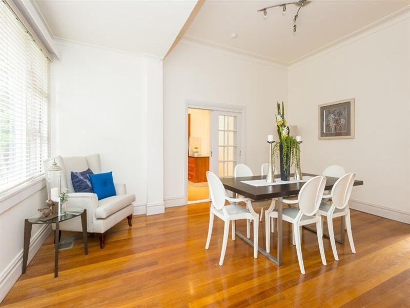 6 Findlay Avenue, Roseville NSW 2069