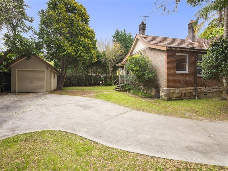 6 Findlay Avenue, Roseville NSW 2069