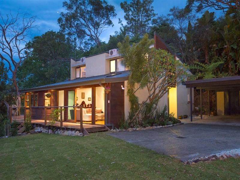 2 Harbour Lane, Middle Cove NSW 2068