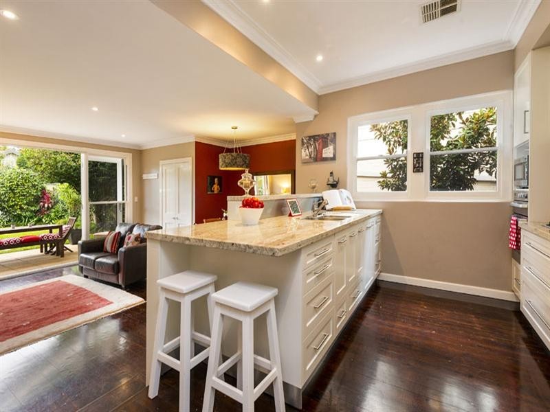 11 Crabbes Avenue, Willoughby NSW 2068