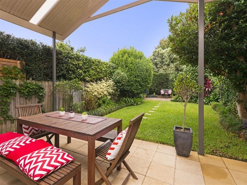 11 Crabbes Avenue, Willoughby NSW 2068