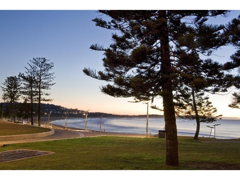 8 Monash Parade, Dee Why NSW 2099