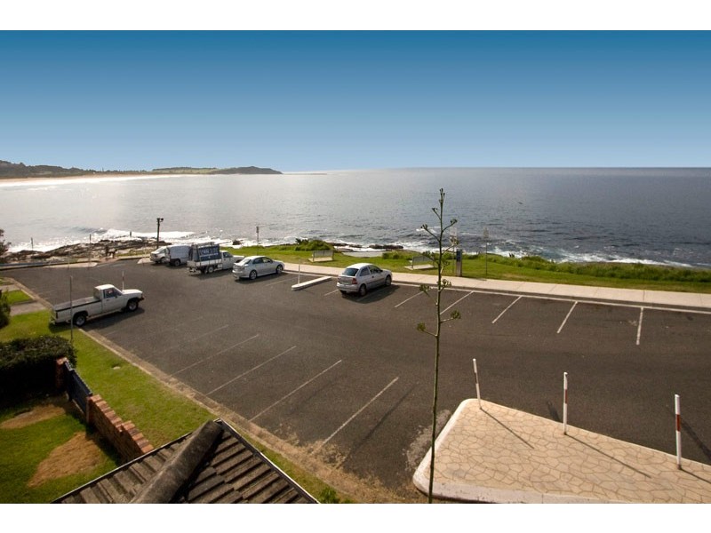 8 Monash Parade, Dee Why NSW 2099