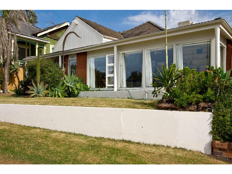 8 Monash Parade, Dee Why NSW 2099