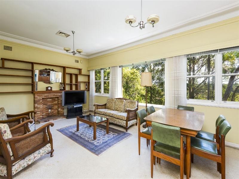 17 Heights Crescent, Middle Cove NSW 2068