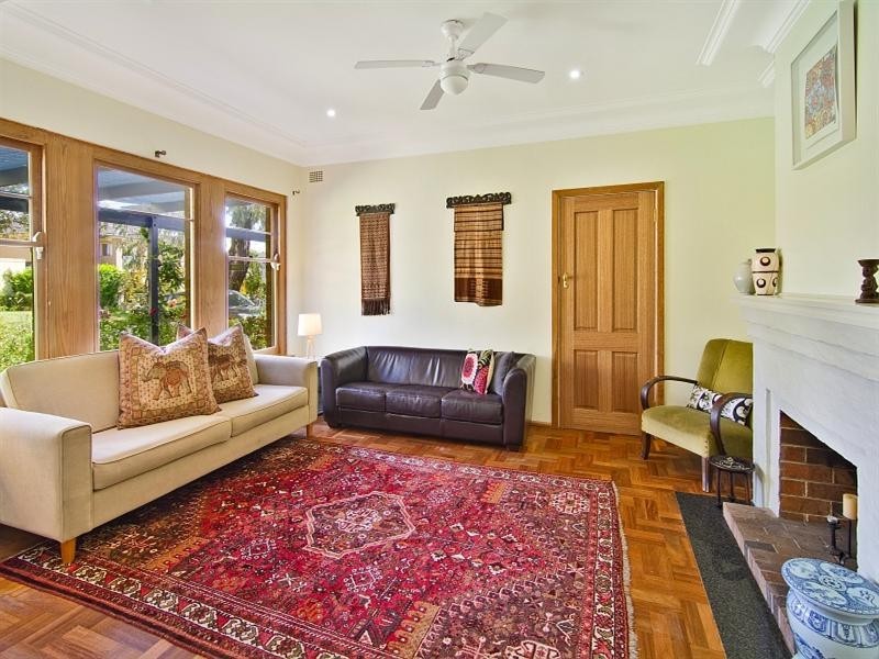 5 Covelee Crescent, Middle Cove NSW 2068