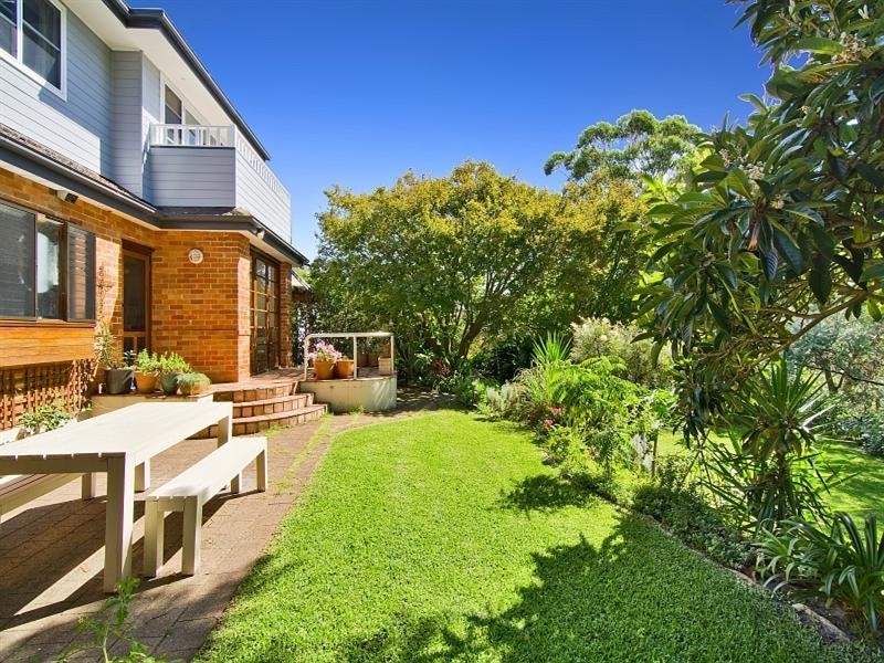 5 Covelee Crescent, Middle Cove NSW 2068