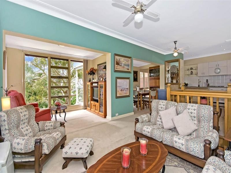 13 Covelee Circuit, Middle Cove NSW 2068