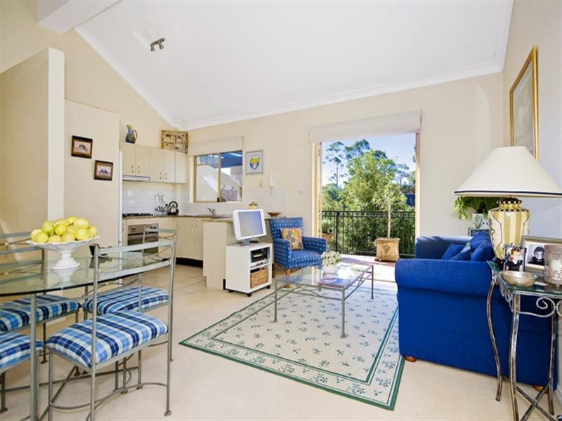 15/207 Willoughby Road, Naremburn NSW 2065