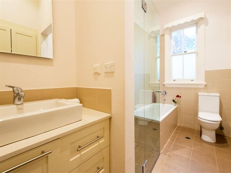 76 Laurel Street, Willoughby NSW 2068