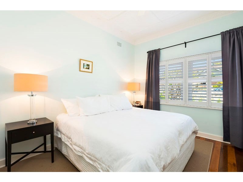 1 Penshurst Street (the quiet, closed off end), Willoughby NSW 2068