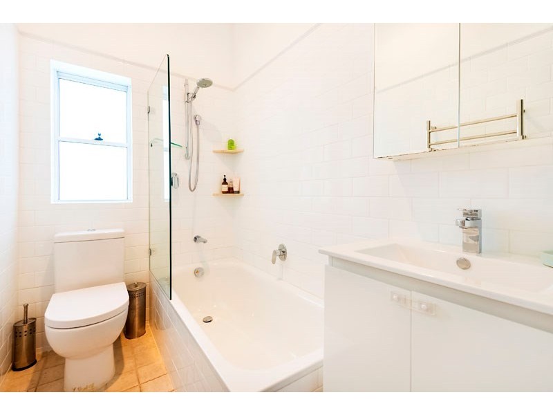 1 Penshurst Street (the quiet, closed off end), Willoughby NSW 2068