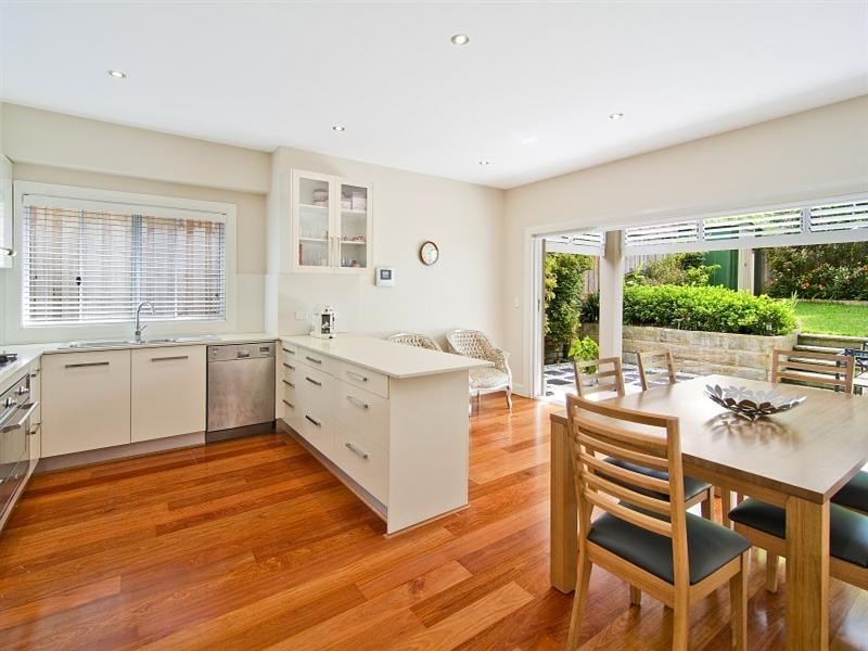 18 Kanoona Avenue, St Ives NSW 2075