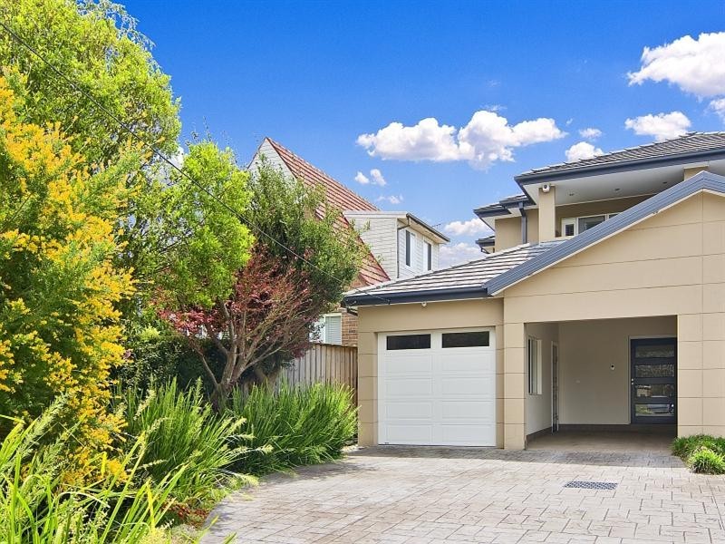 18 Kanoona Avenue, St Ives NSW 2075