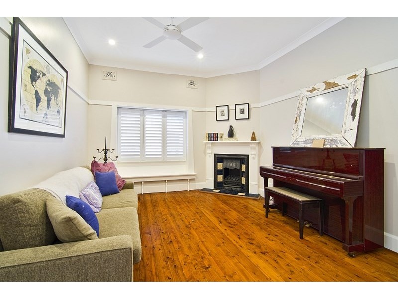 10 Tyneside Avenue, Willoughby NSW 2068