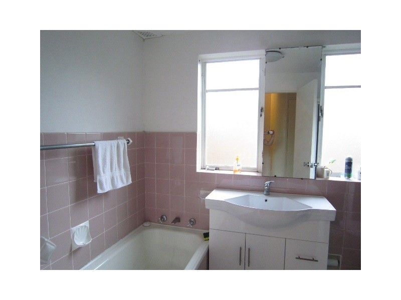 2/4 Milner Crescent, Wollstonecraft NSW 2065