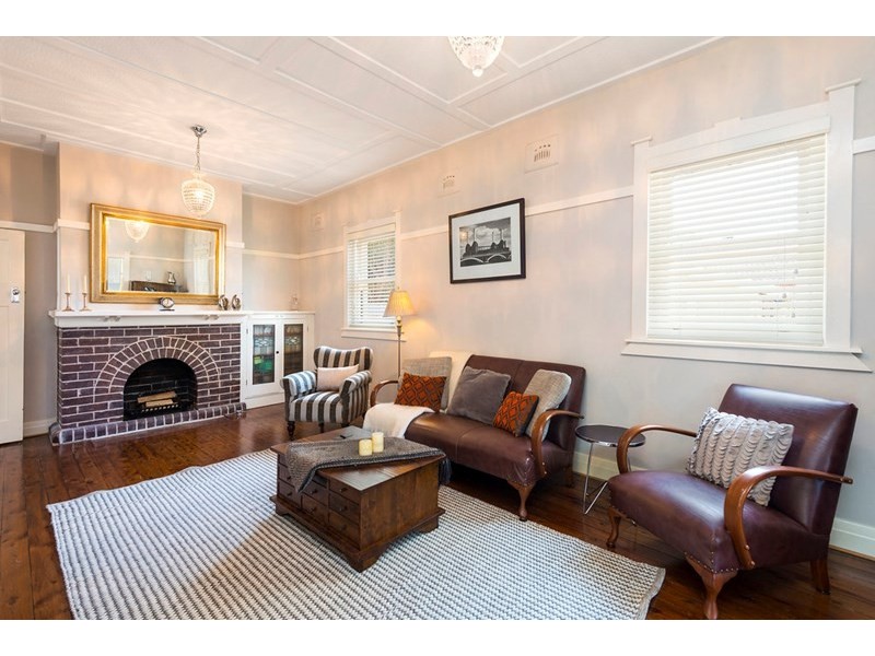 437 Penshurst Street, Roseville NSW 2069