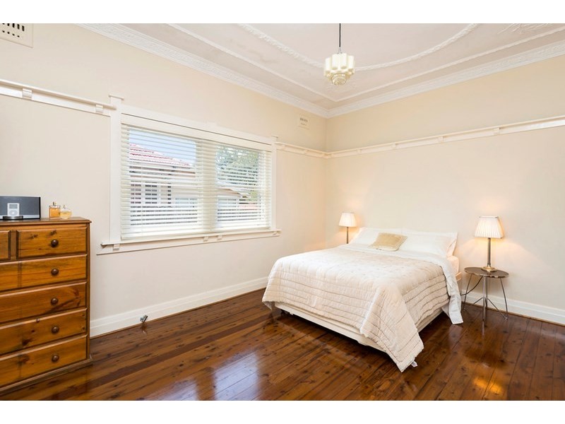 437 Penshurst Street, Roseville NSW 2069