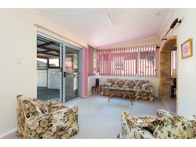 4 Sugarloaf Crescent, Castlecrag NSW 2068