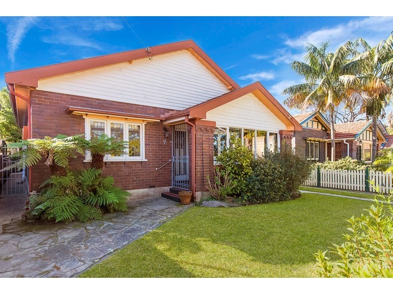 7 Crabbes Avenue, Willoughby NSW 2068