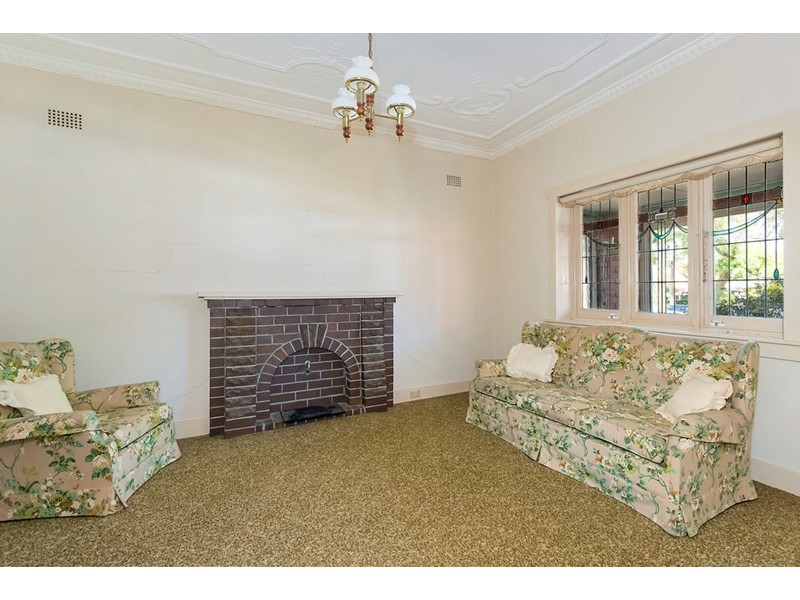 7 Crabbes Avenue, Willoughby NSW 2068