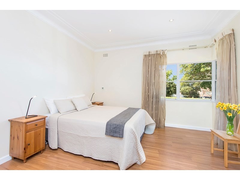 11 Warners Avenue, Willoughby NSW 2068