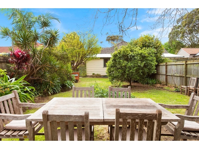 8 Crabbes Avenue, Willoughby NSW 2068