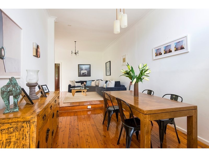 8 Crabbes Avenue, Willoughby NSW 2068