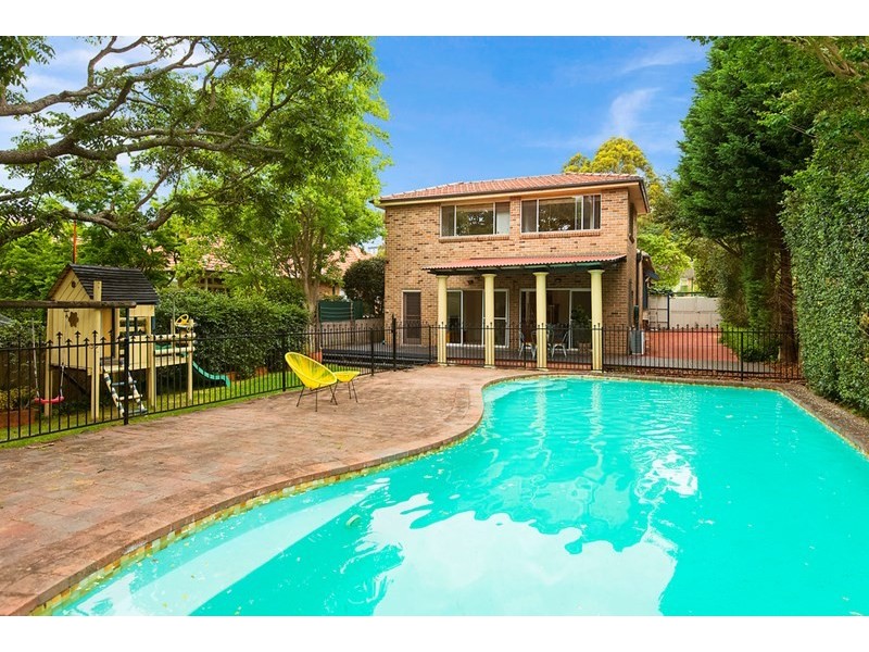 11 Ferncourt Avenue, Roseville NSW 2069