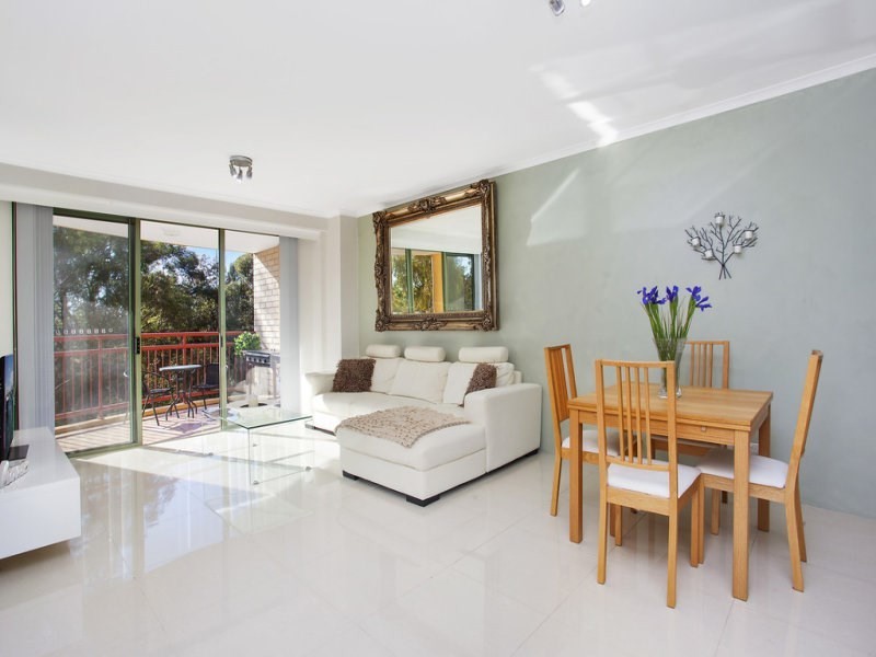 9/15A Herbert Street, St Leonards NSW 2065