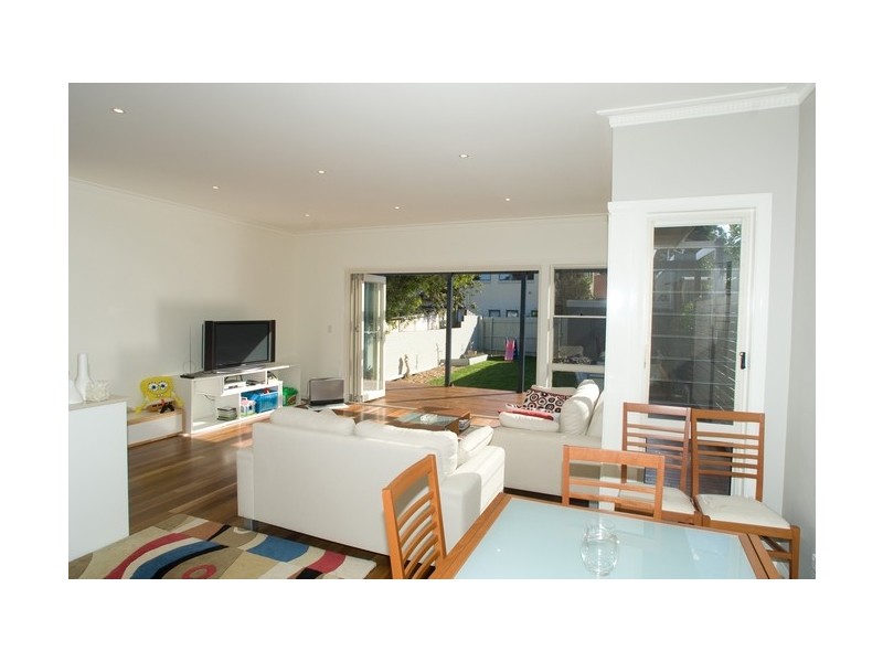 2 Kalgoorlie Street, Willoughby NSW 2068