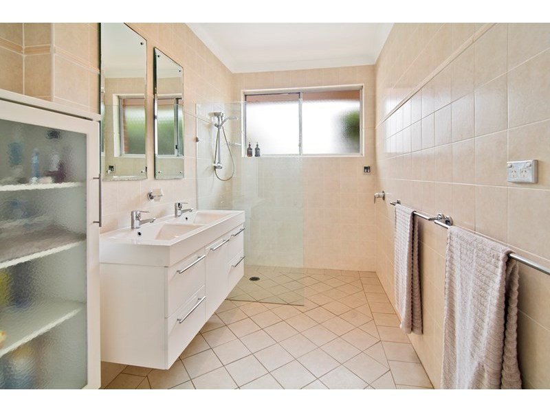 36 Deakin Street, Forestville NSW 2087