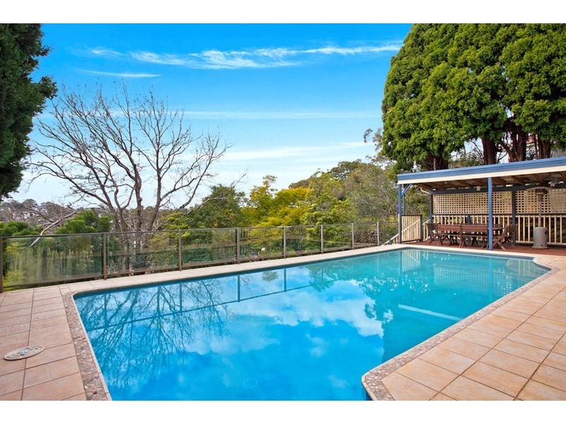 13 Victoria Avenue, Middle Cove NSW 2068