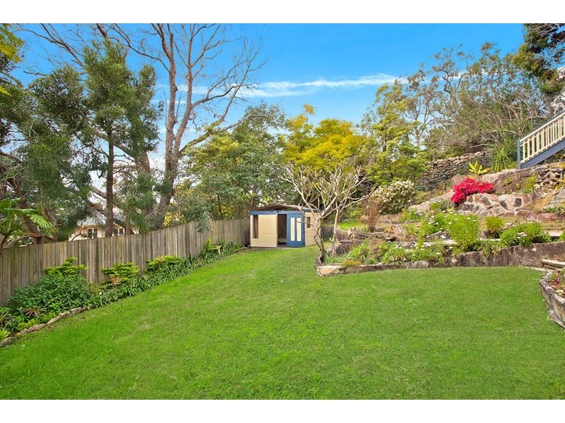 13 Victoria Avenue, Middle Cove NSW 2068