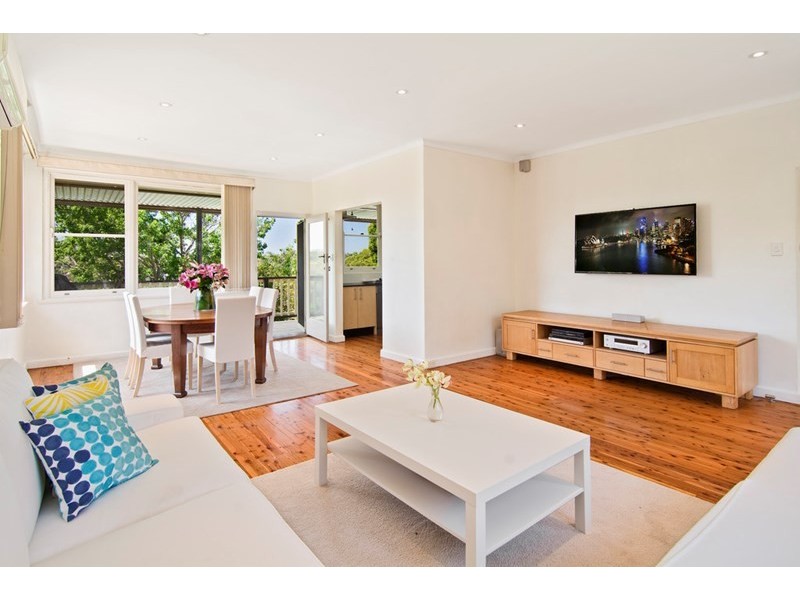 13 Victoria Avenue, Middle Cove NSW 2068