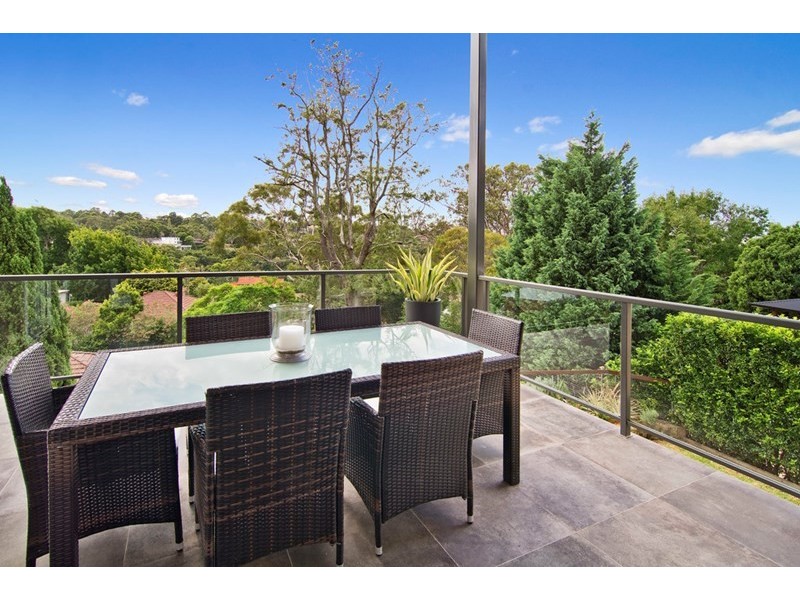 17 Victoria Avenue, Middle Cove NSW 2068