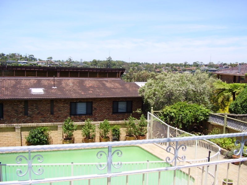 27 Roscommon Crescent, Killarney Heights NSW 2087