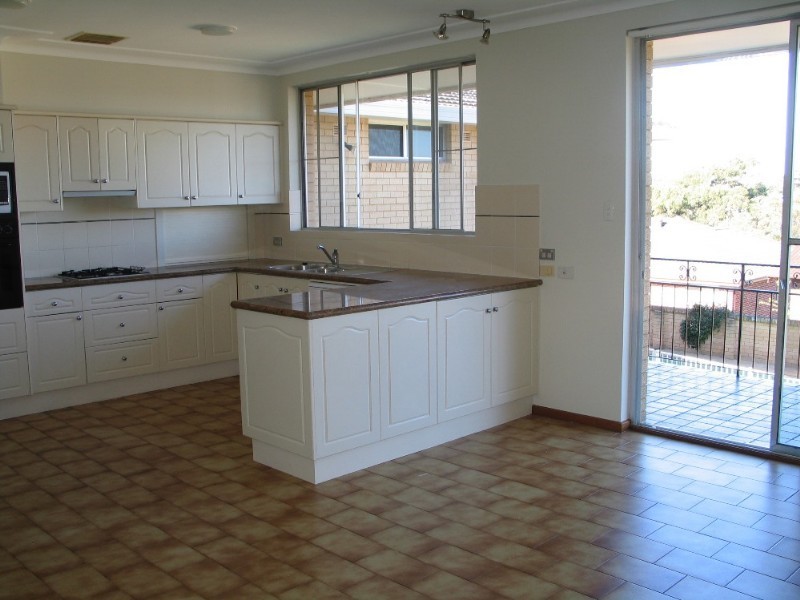 27 Roscommon Crescent, Killarney Heights NSW 2087