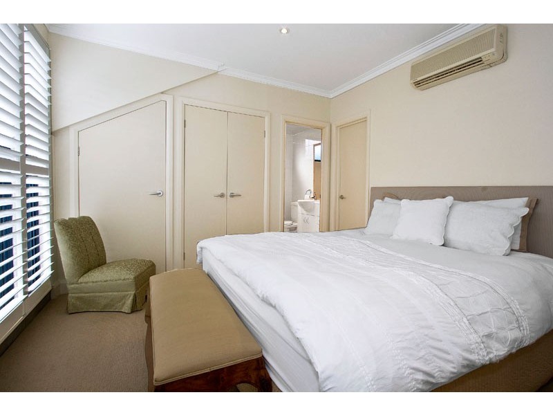 1/2 Armstrong Street, Willoughby NSW 2068