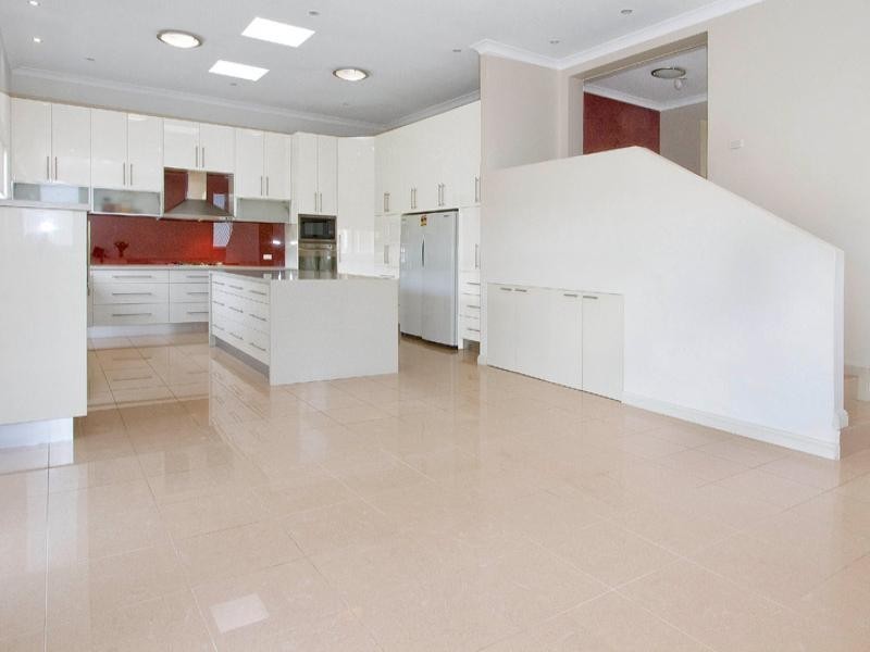 4 Morotai Avenue, Castlecrag NSW 2068