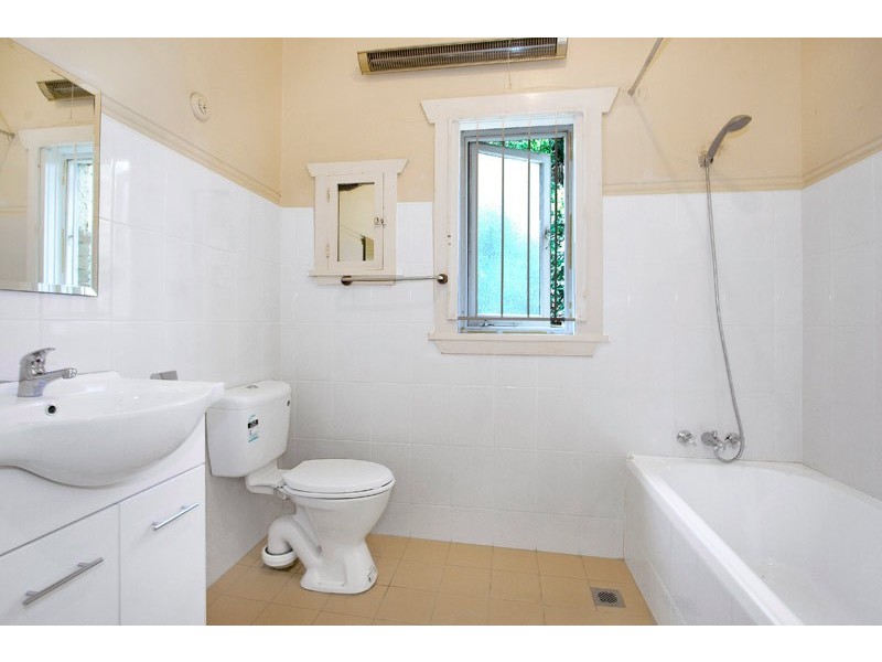 1 Parkes Road, Artarmon NSW 2064