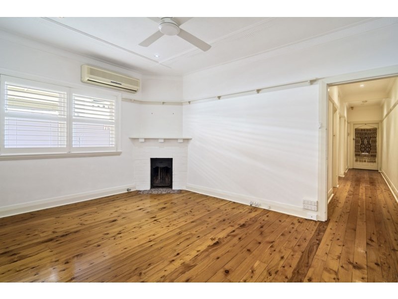 32a Macmahons Street, Willoughby NSW 2068